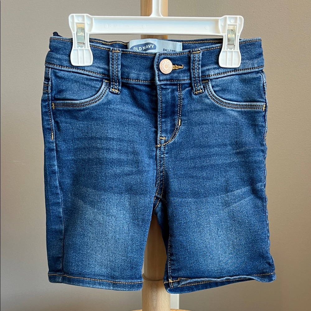 ⭐️⭐️ PICK 5 / $20 Old Navy Ballerina Girls Dark Blue Denim Shorts Size 7